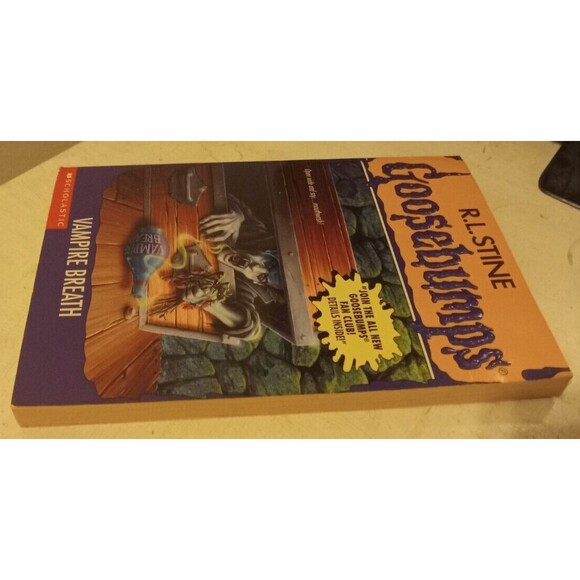 R.L. Stine's Goosebumps Book #49 Vampire Breath Preowned - Picture 4 of 7